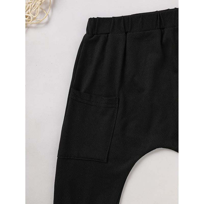 Conjunto de dos piezas para bebé de niño con estampado 'Heart Crusher' para el Día de San Valentín, camiseta de manga larga y pantalones negros con estampado de corazón